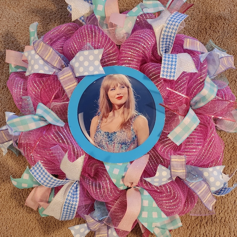 Taylor Swift Wreath
